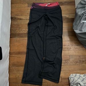 Lululemon heather gray flat leggings